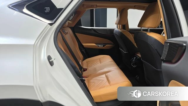Lexus NX350h Second generation 2025 Белый из Кореи, фото 2