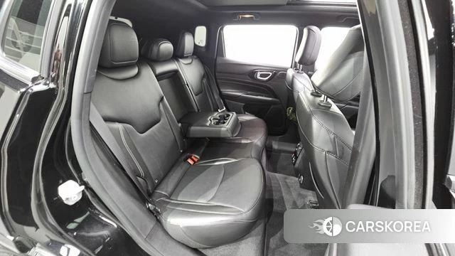 Jeep Compass 2nd Generation 2022 Черный из Кореи, фото 2