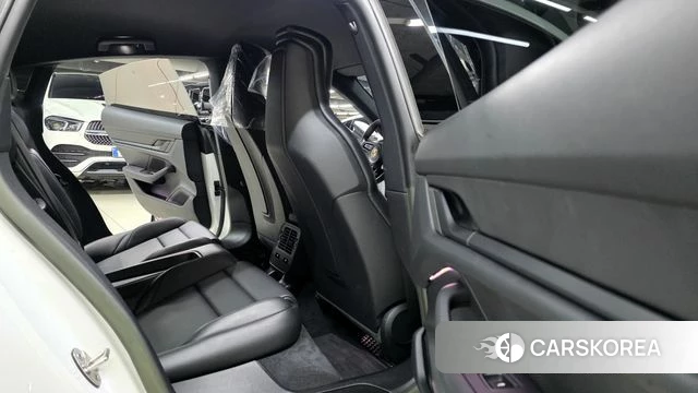 Porsche Taycan 2023 Белый из Кореи, фото 2