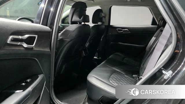 Kia Sportage 5th Generation Hybrid 2023 Черный из Кореи, фото 2