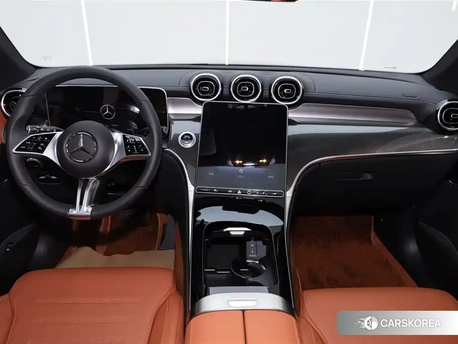 Mercedes-Benz GLC 2025 Черный из Китая, фото 2
