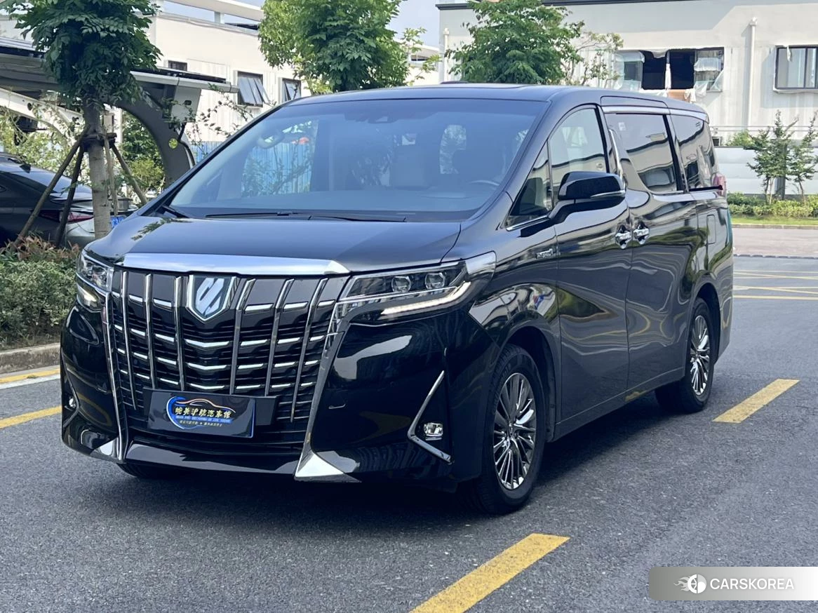 Toyota Alphard 2021 Черный из Китая, фото 2