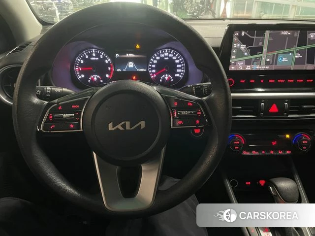 Kia The New K3 2nd generation 2021 Белый из Кореи, фото 2