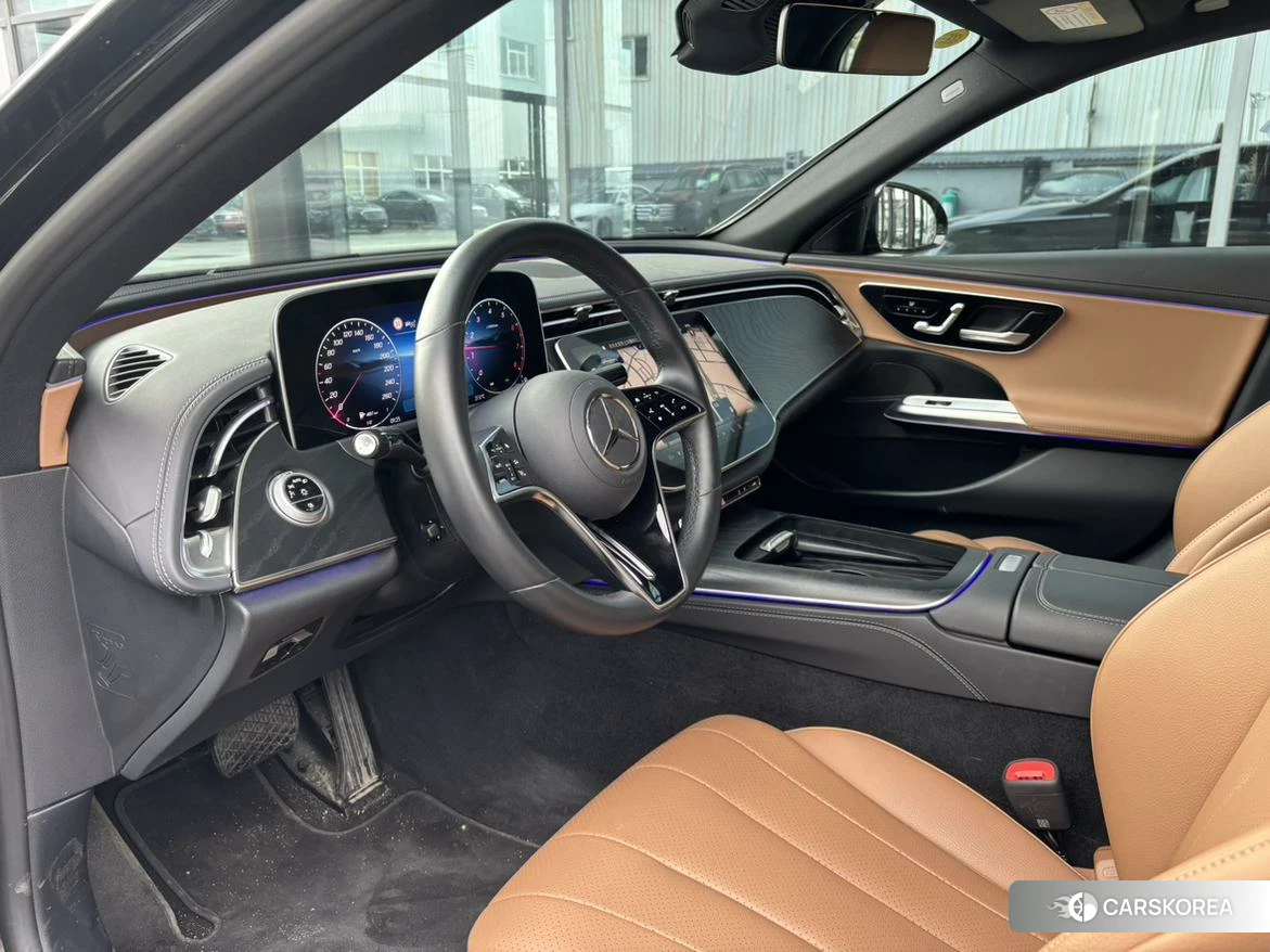 Mercedes-Benz E-Class 2024 Черный из Китая, фото 2