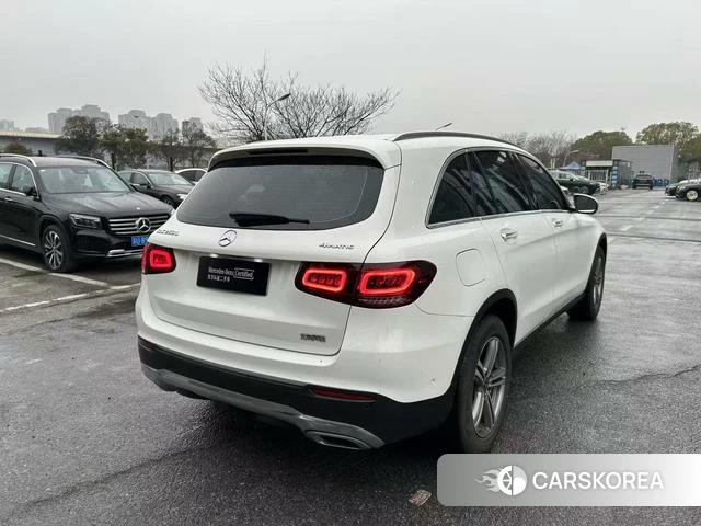 Mercedes-Benz GLC 2021 Белый из Китая, фото 2
