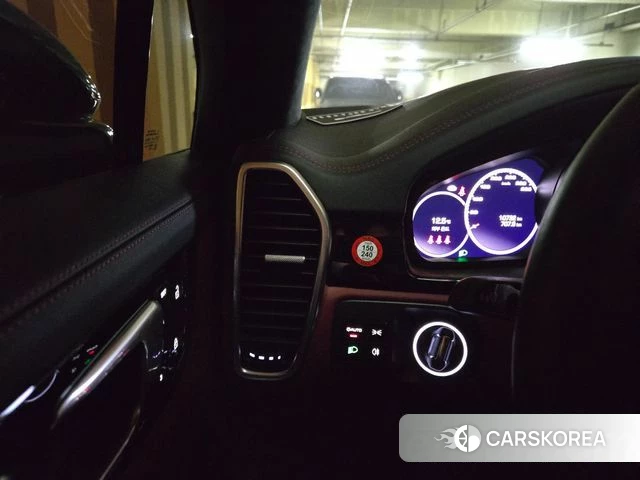 Porsche Cayenne (PO536) 2021 Черный из Кореи, фото 2