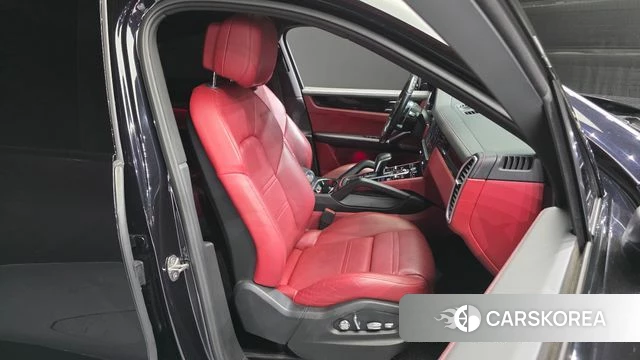 Porsche Cayenne (PO536) 2020 Черный из Кореи, фото 2