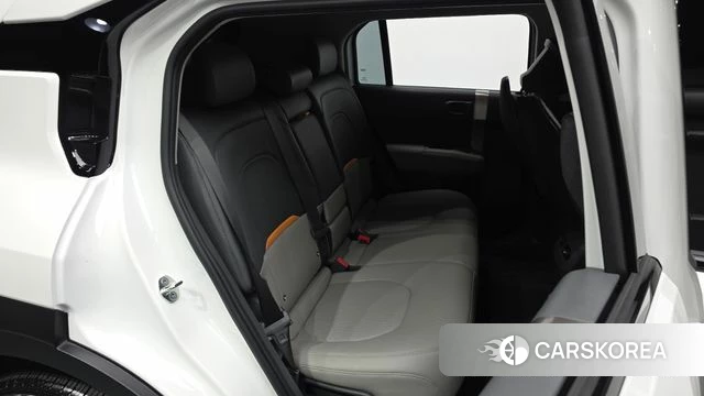 Kia EV3 2026 Белый из Кореи, фото 2