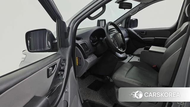 Hyundai The New Grand Starex 2018 Серебряный из Кореи, фото 2