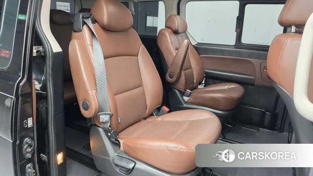 Hyundai The New Grand Starex 2018 Черный из Кореи, фото 2