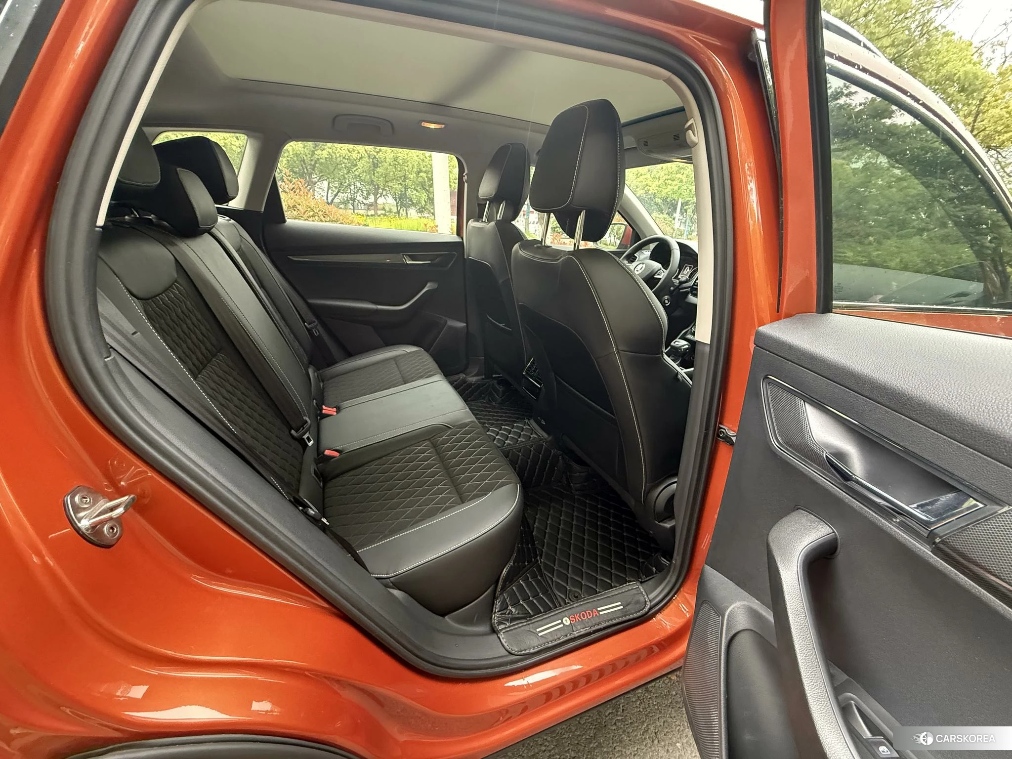 Skoda Karoq 2020 Оранжевый из Китая, фото 2