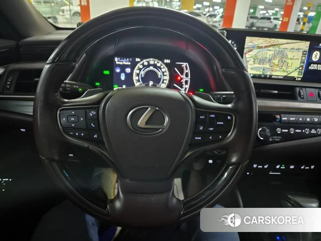 Lexus ES300h 7th generation 2019 Песочный из Кореи, фото 2