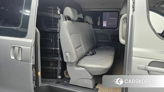 Hyundai The New Grand Starex 2018 Серебристо-серый из Кореи, фото 2