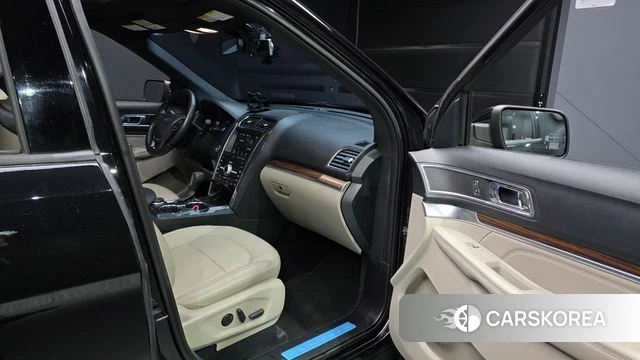 Ford Explorer 2019 Черный из Кореи, фото 2