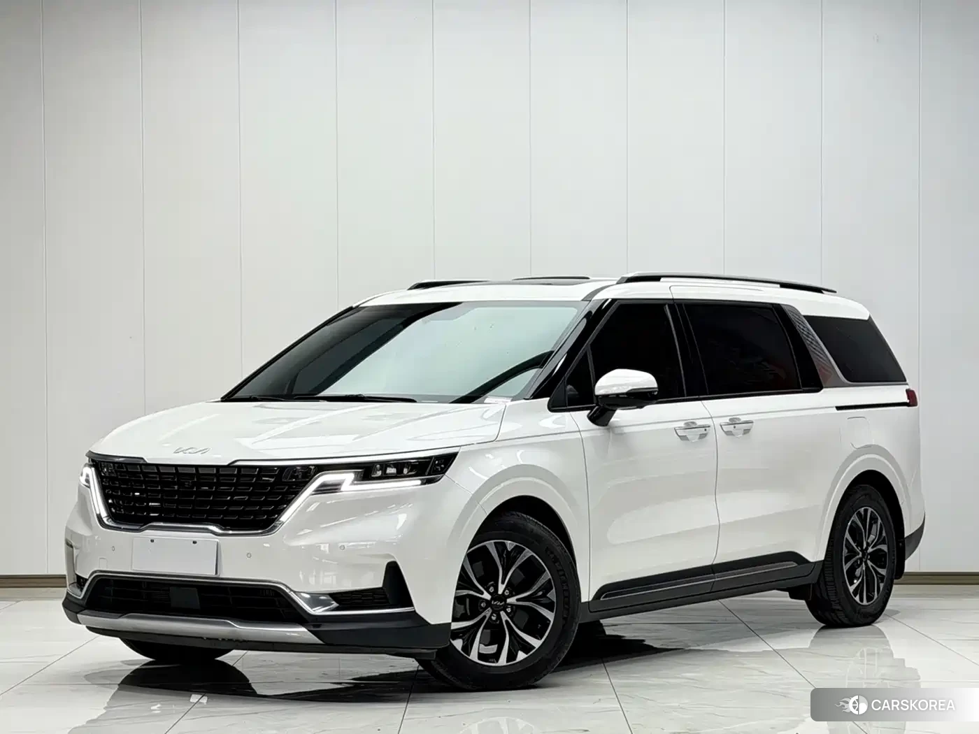 Kia Carnival 2023 Белый из Китая, фото 2