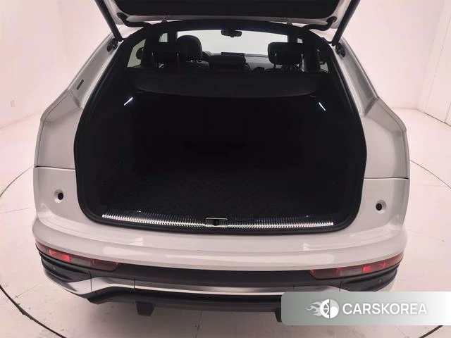 Audi Q5L 2021 Белый из Китая, фото 2