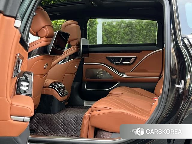 Mercedes-Benz Maybach S-Class 2024 Черный из Китая, фото 2