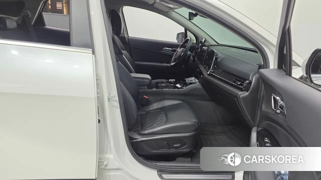 Kia Sportage 5th Generation 2022 Белый из Кореи, фото 2