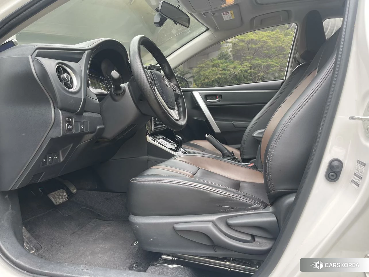 Toyota Corolla 2019 Белый из Китая, фото 2
