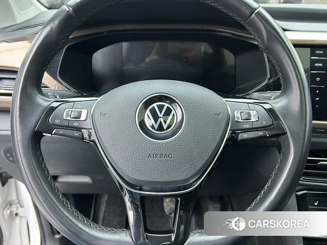 Volkswagen Tharu 2023 Белый из Китая, фото 2