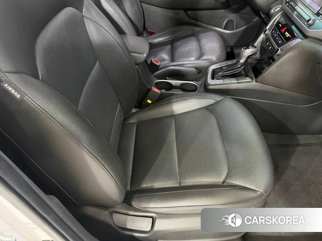 Hyundai Avante AD 2018 Белый из Кореи, фото 2