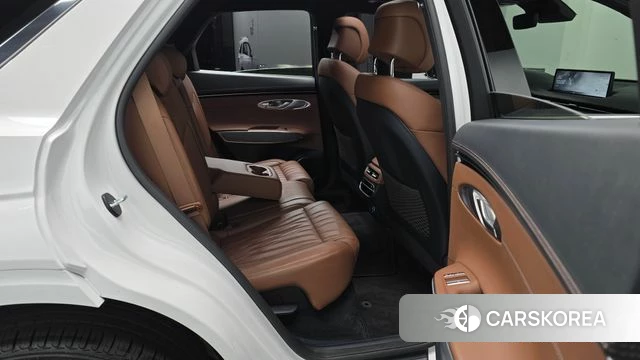 Genesis GV70 2022 Белый из Кореи, фото 2