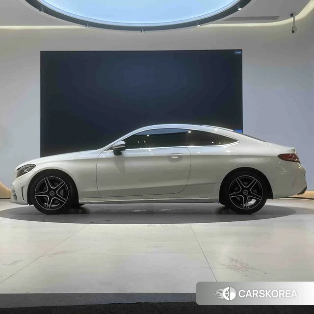 Mercedes-Benz C-class 2021 Белый из Китая, фото 2