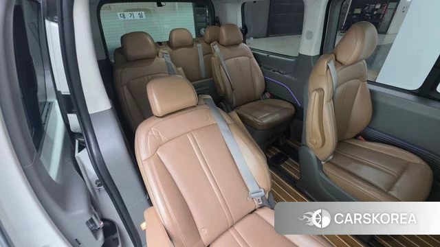 Hyundai Staria 2023 Белый из Кореи, фото 2