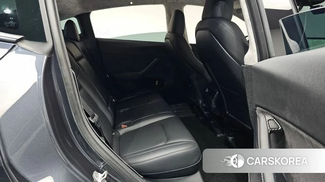 Tesla Model Y 2024 Серый из Кореи, фото 2