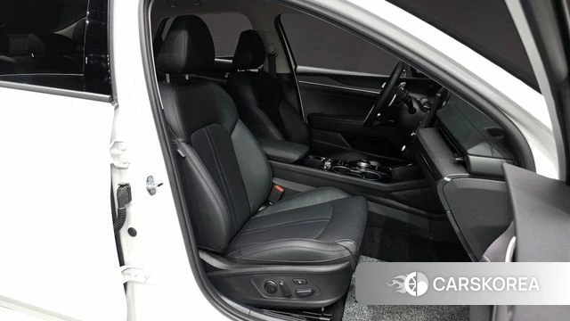 Kia The New K5 3rd generation 2026 Белый из Кореи, фото 2