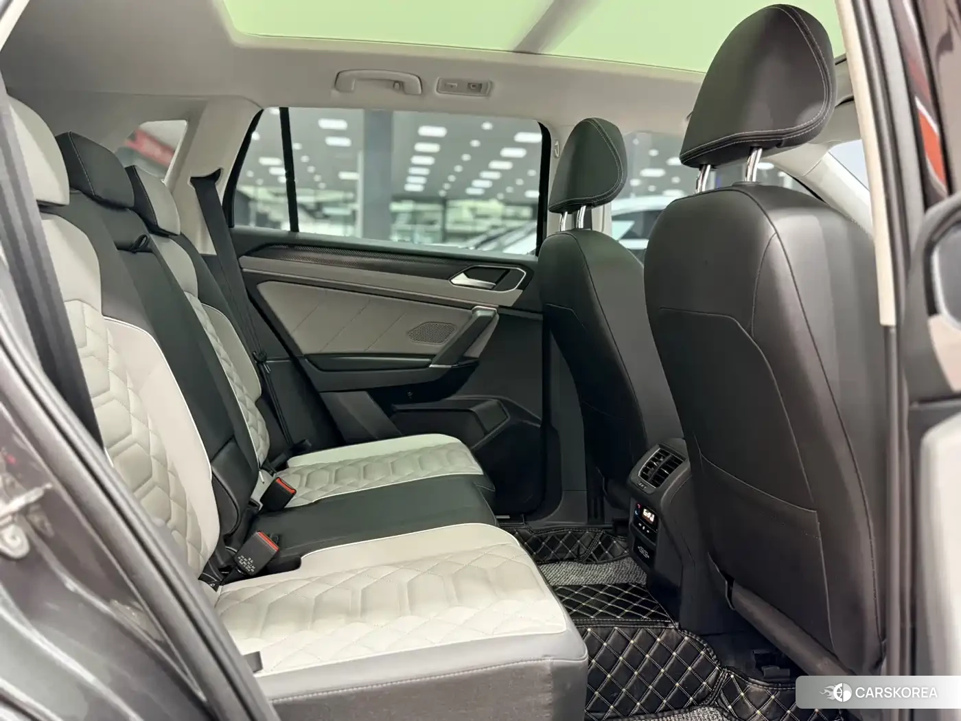 Volkswagen Tayron 2024 Черный из Китая, фото 2