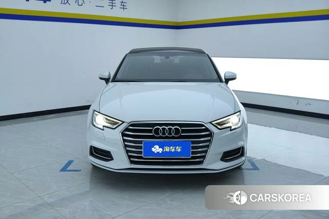 Audi A3 2021 Белый из Китая, фото 2