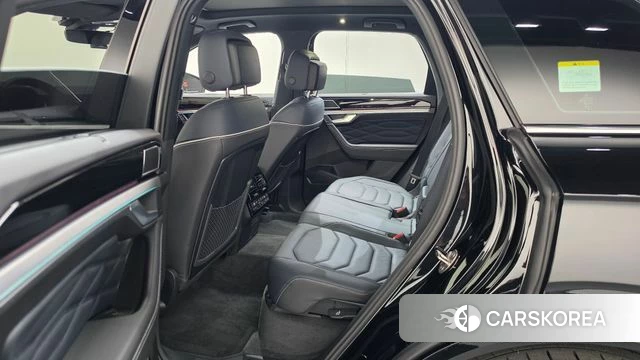 Volkswagen Touareg 3rd generation 2026 Черный из Кореи, фото 2