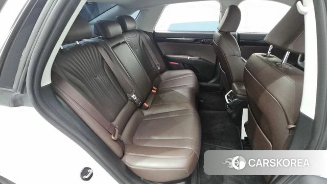 Hyundai Grandeur Hybrid (GN7) 2023 Белый из Кореи, фото 2