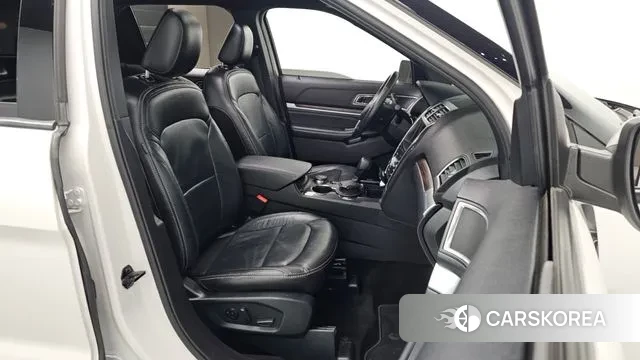 Ford Explorer 2019 Белый из Кореи, фото 2