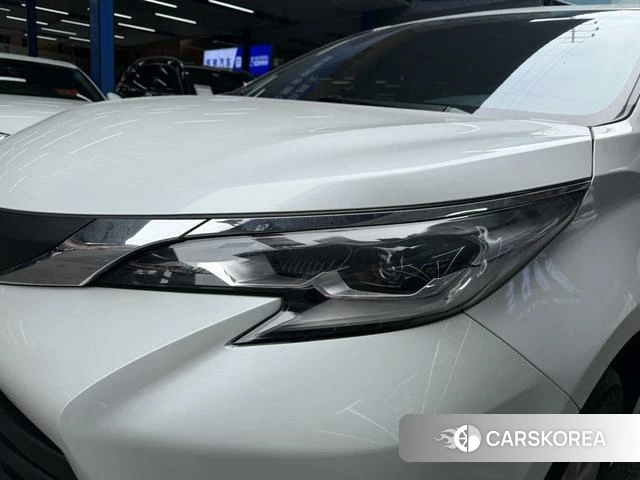 Toyota Sienna 2024 Белый из Китая, фото 2