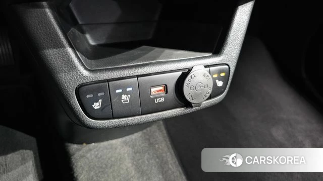 Kia The New Kia Ray 2022 Белый из Кореи, фото 2