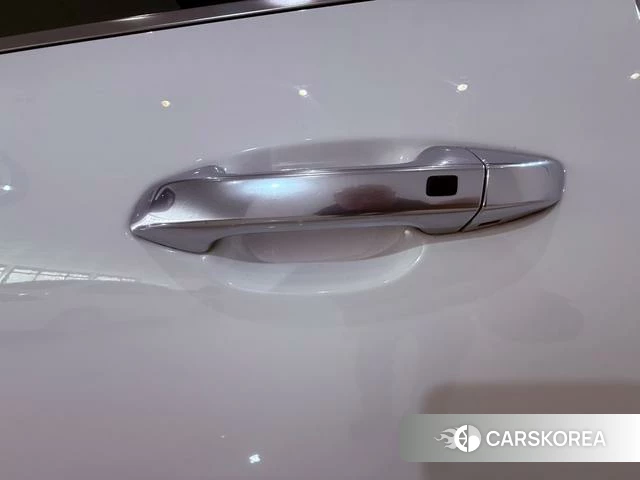 Kia KX3 2022 Белый из Китая, фото 2