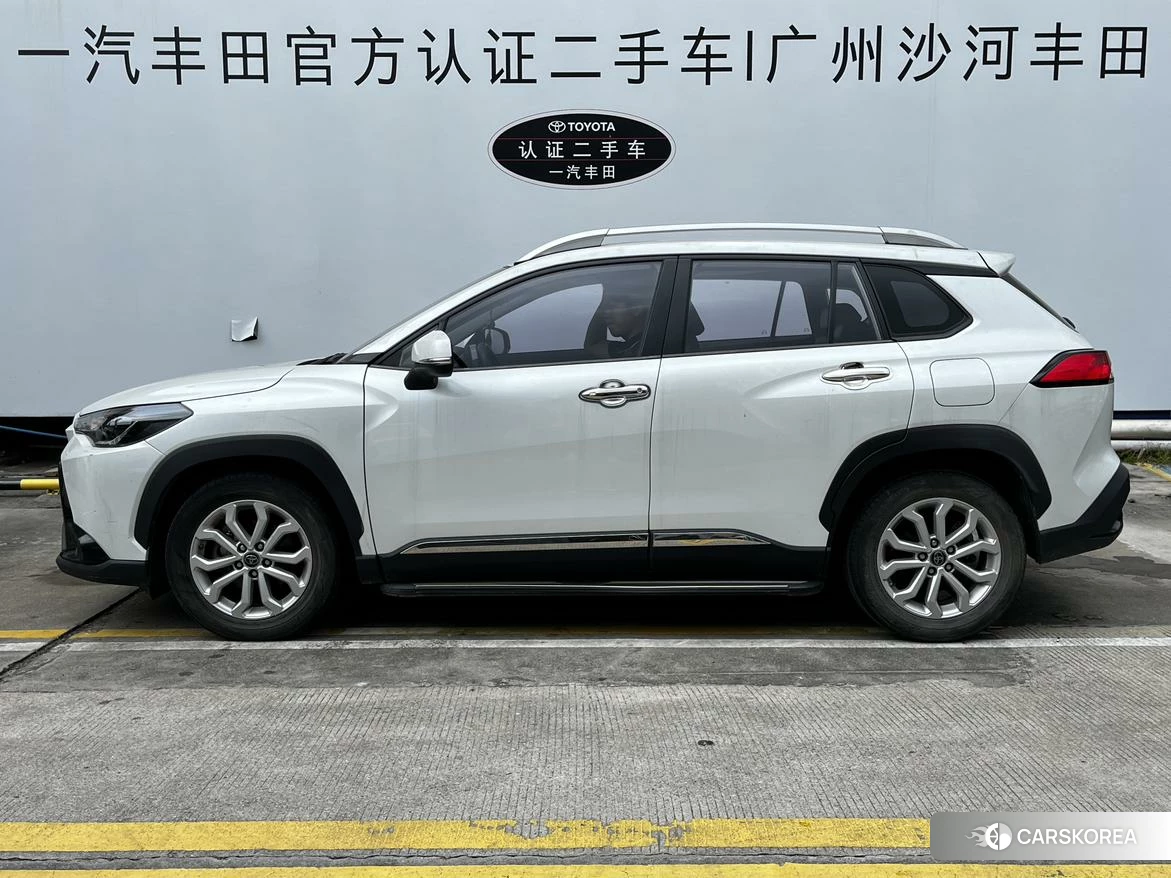 Toyota Frontlander 2022 Белый из Китая, фото 2