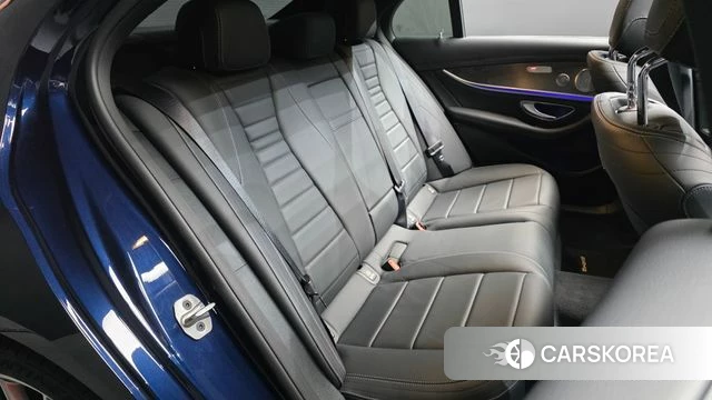 Mercedes-Benz E-Class W213 2019 Синий из Кореи, фото 2