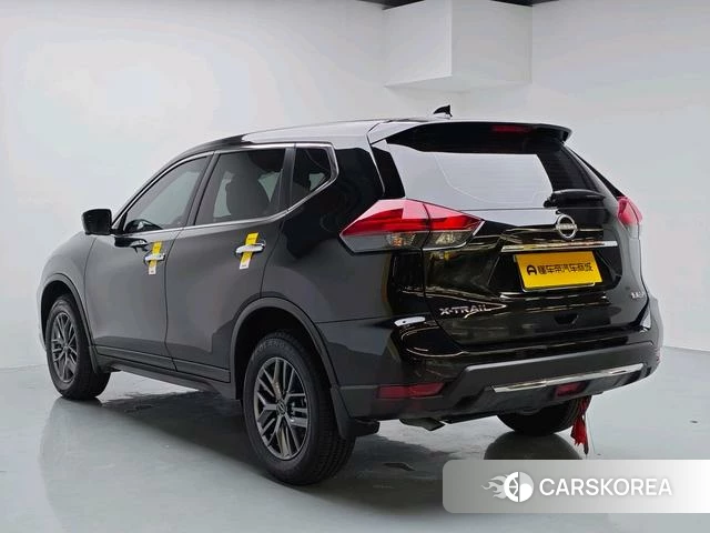 Nissan X-Trail 2025 Черный из Китая, фото 2