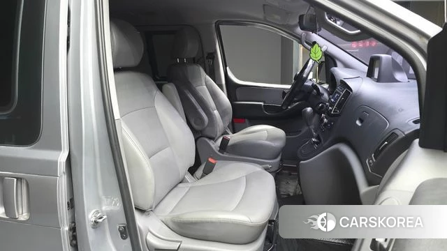 Hyundai The New Grand Starex 2019 Серебряный из Кореи, фото 2