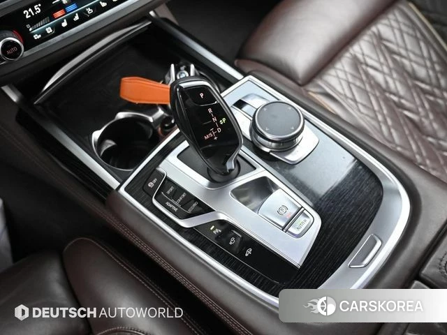 BMW 7 Series (G11) 2019 Черный из Кореи, фото 2