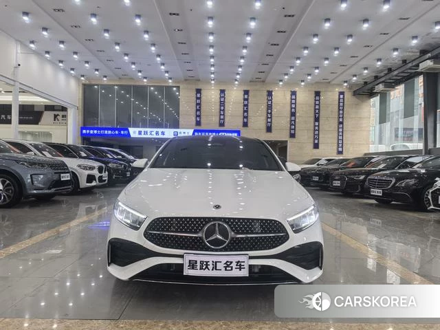 Mercedes-Benz A-Class 2024 Белый из Китая, фото 2
