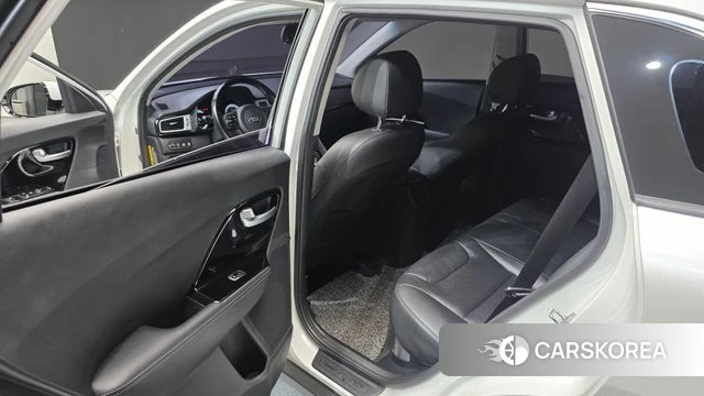 Kia Niro 2018 Белый из Кореи, фото 2