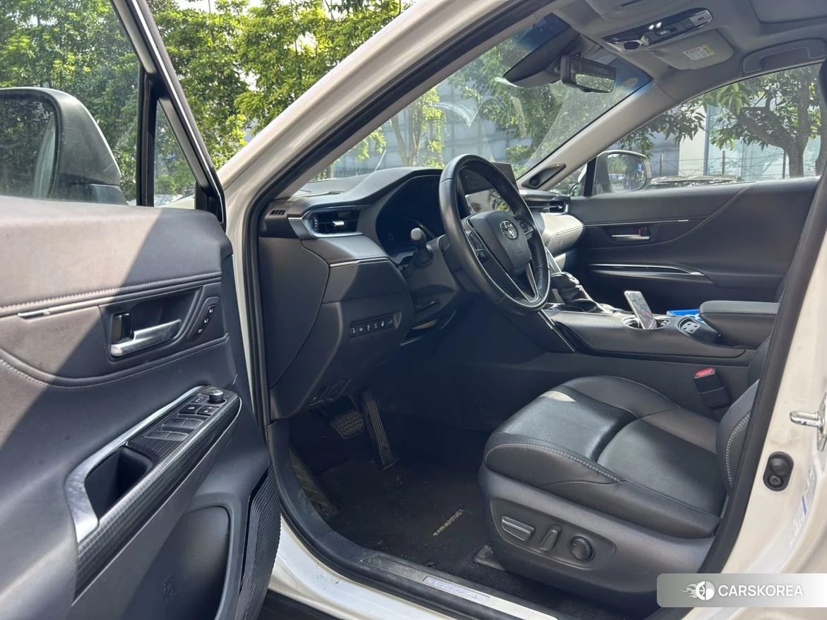 Toyota Venza 2022 Белый из Китая, фото 2