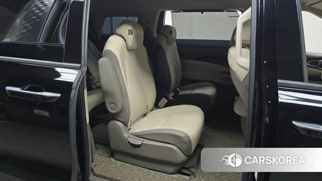 Kia Carnival 4th generation 2023 Черный из Кореи, фото 2