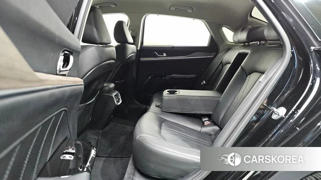 Kia K5 3rd generation 2023 Черный из Кореи, фото 2