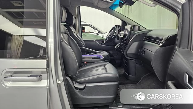 Hyundai Staria 2022 Серебряный из Кореи, фото 2