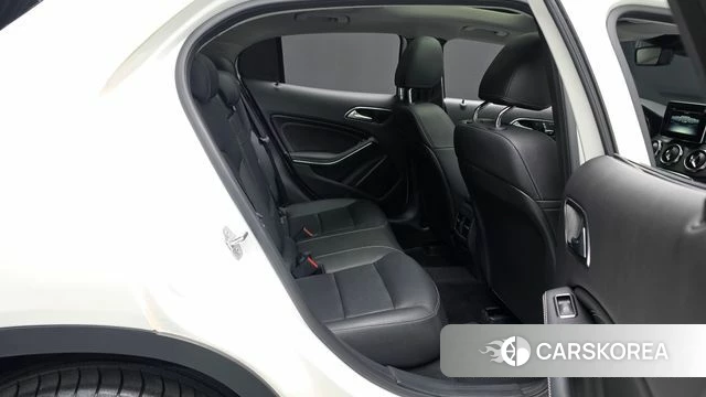 Mercedes-Benz GLA-Class X156 2018 Белый из Кореи, фото 2